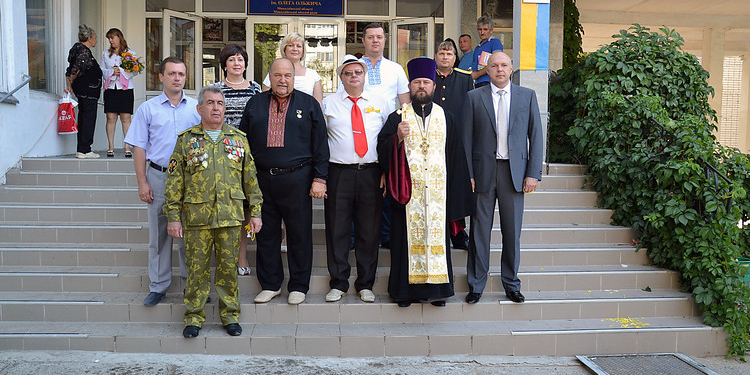У Сенкевича пообещали навести порядок в ООШ №1 имени Ольжича