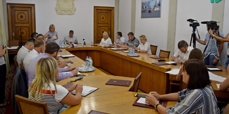 Исполком горсовета Николаева провалил голосование по финансированию прямого абонирования общежитий и подготовки к зиме