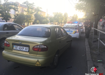 Возле Центрального рынка на пешеходном переходе автомобиль сбил женщину