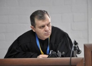 Суд разрешил выйти из СИЗО под залог одному из участников убийства экс-начальника николаевской таможни