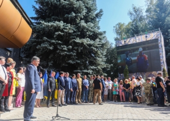 Порошенко открыл новый газопровод в Авдеевку, построенный в обход оккупированных территорий