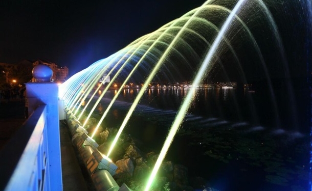 В Тернополе открыли самый длинный аэрационный фонтан страны