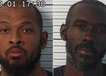 Боевой лагерь или истязания детей маньяком? Матери сами отправили детей в пустыню, где их дядя учил атаковать школы