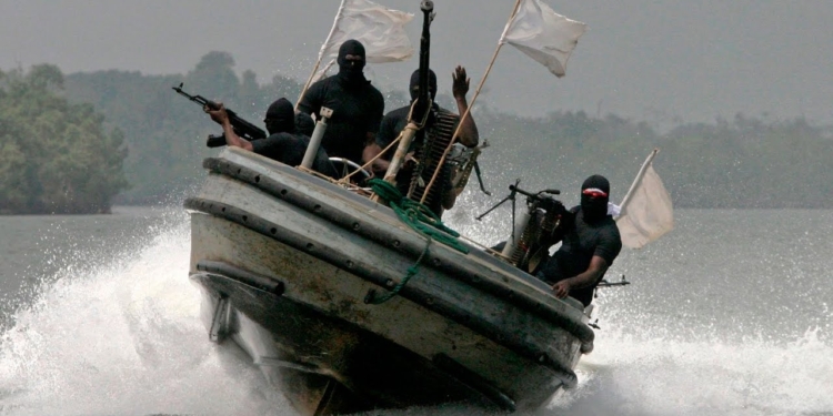 «Используя передовой опыт сомалийских пиратов»: боевики «ДНР» проведали о «боевых плотах» николаевских морпехов