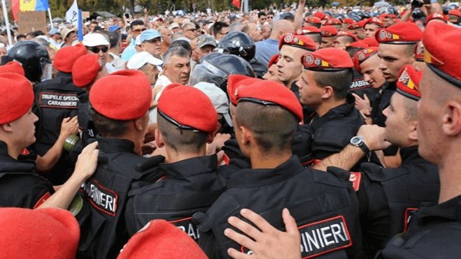 В Кишиневе полиция разогнала митинг проевропейской оппозиции