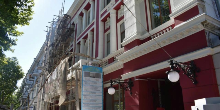 Фасад музея Верещагина в Николаеве обещают отреставрировать ко Дню Независимости Украины