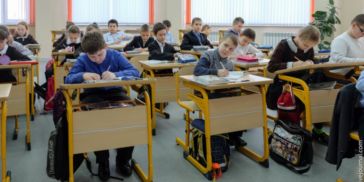 Как разделили пресловутые парты для первоклассников между школами Николаева
