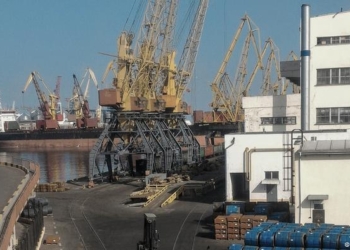 Больше, чем от МВФ. Украина теряет на таможнях 4 млрд. евро. В схемах полиция и СБУ