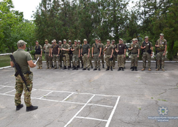 Очередной отряд николаевских спецназовцев отправился в прифронтовую зону, чтобы сменить товарищей