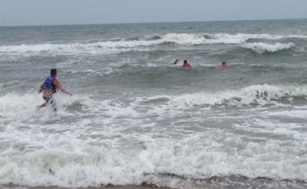 Шторм в воскресенье забрал пять жизней отдыхающих на Арбатской стрелке