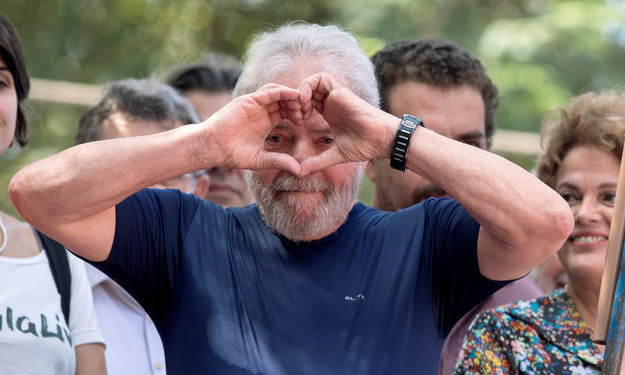 В Бразилии осужденного за коррупцию экс-президента выдвинули кандидатом на пост главы государства