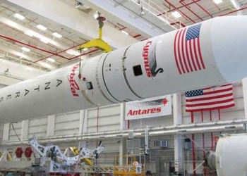 Южмаш через Николаевский порт отправил в США две основные конструкции ракеты Antares