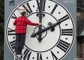 В ЕС хотят отказаться от летнего-зимнего времени