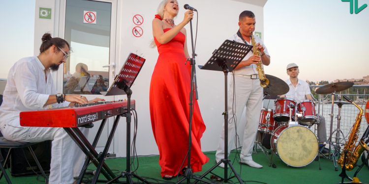 Речной вояж и джазовый концерт. В пятницу николаевцы совместили оба удовольствия