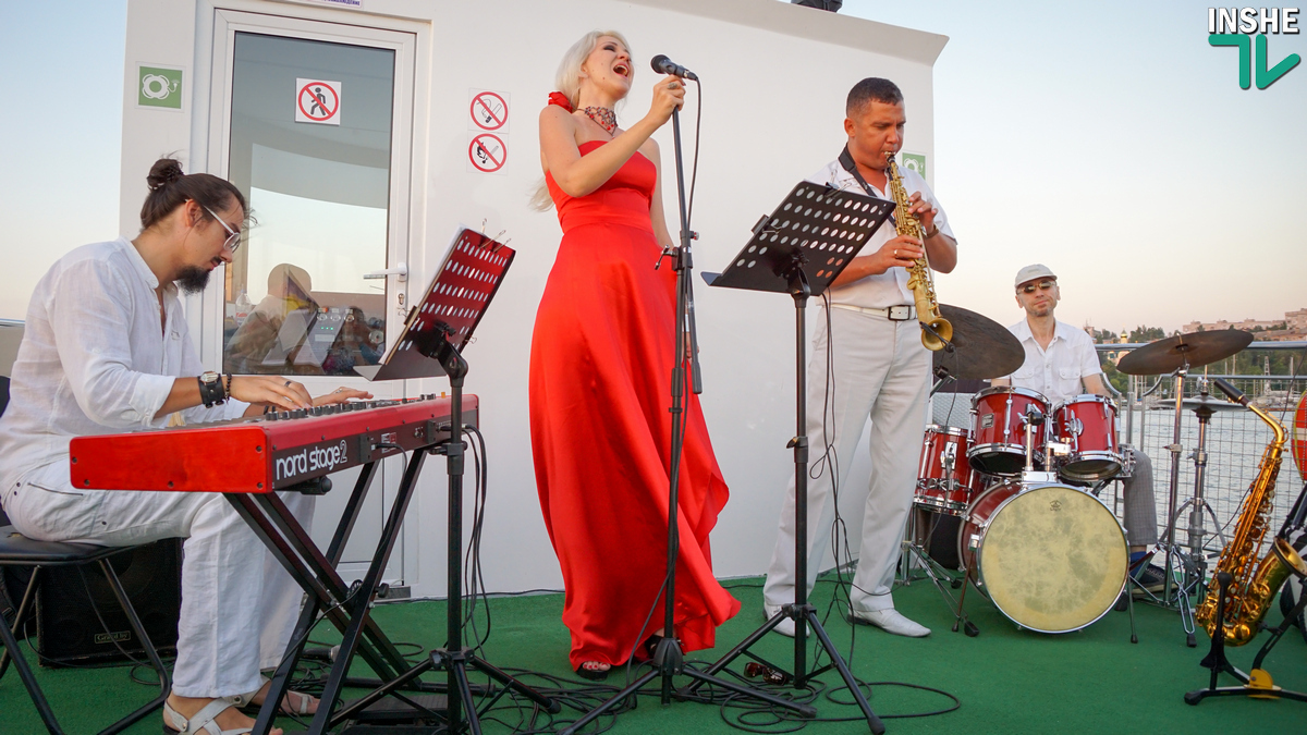 Речной вояж и джазовый концерт. В пятницу николаевцы совместили оба удовольствия