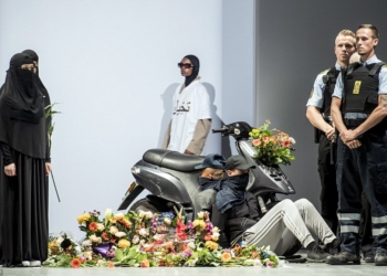 В Дании модели вышли на подиум в никабах