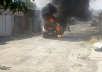 В Николаеве из-за короткого замыкания сгорел автомобиль