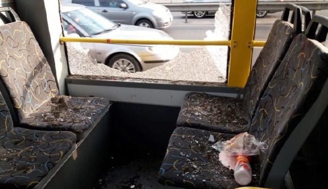 В Киеве мужчина открыл стрельбу в троллейбусе, полном пассажиров