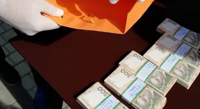 Директора облавтодора взяли на взятке в 300 тыс.грн.