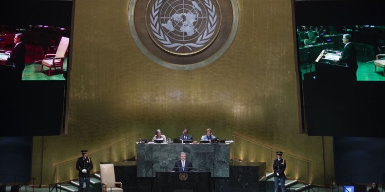 Порошенко призвал ГенАссамблею ООН принять декларацию о Голодоморе в Украине