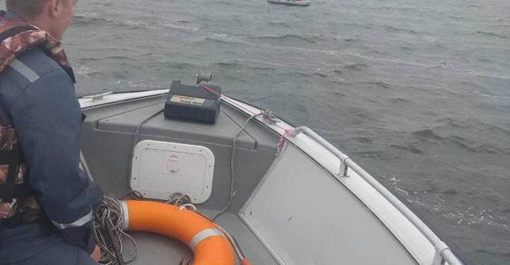 На Николаевщине спасли 4 рыбаков: у одних сломалось весло, других на лодке унесло далеко от берега