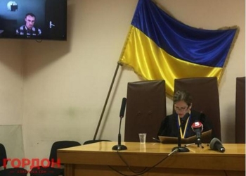 Охранник друга губернатора Николаевщины Крысина «сядет» на 3 года и 3 месяца – он держал журналиста Веремия, когда его избивали титушки