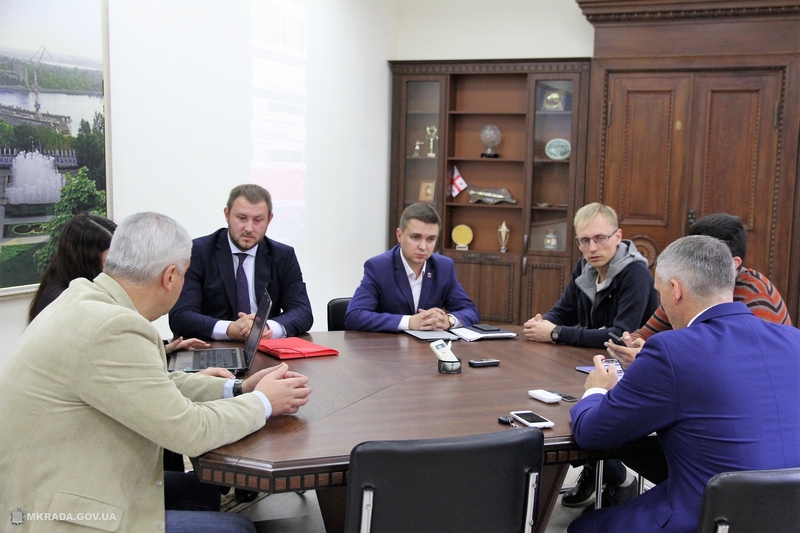 Прием граждан в Центрах предоставления админуслуг в Николаеве можно значительно ускорить. Если перейти на автоматизированный документооборот 2