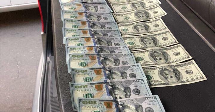 Боялся не успеть хапнуть? На взятке $3 тыс. задержан и.о. главы Госгеонедр