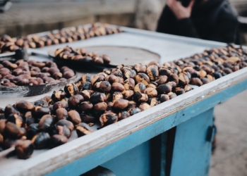 В Швейцарии проходит фестиваль каштанов