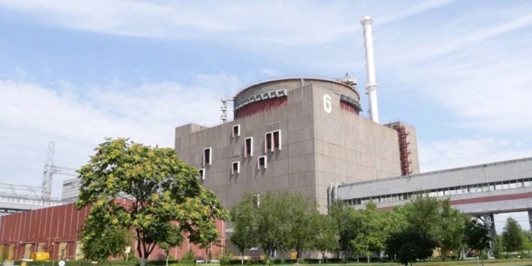 Запорожская атомная электростанция отключила один энергоблок