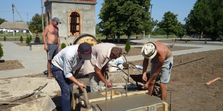 На Николаевщине создают памятник Тарасу Шевченко. И в его фундаменте будет земля с родины Великого Кобзаря