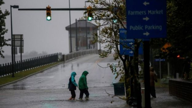 Ураган "Флоренс" обрушился на восточное побережье США, есть жертвы 3