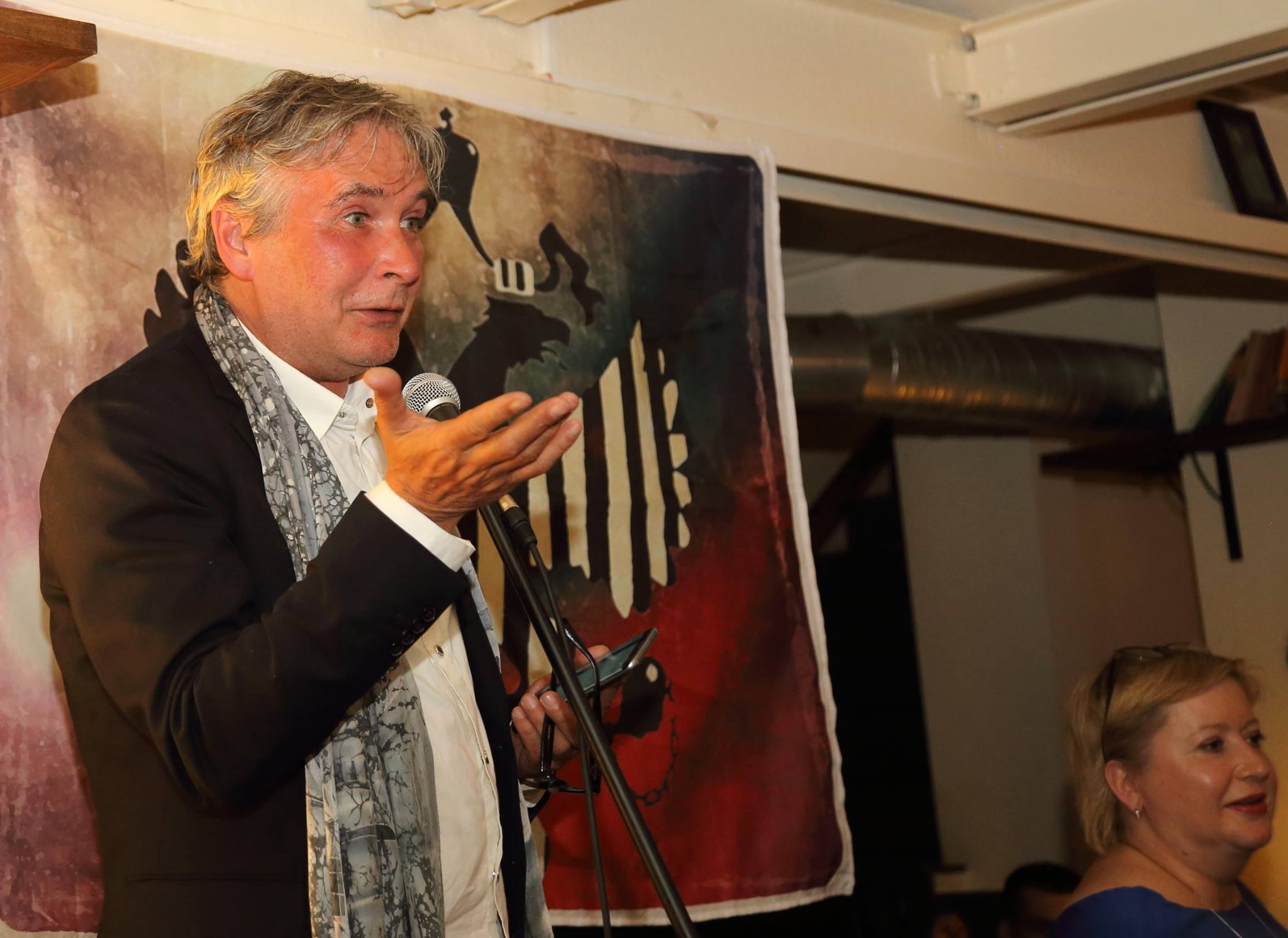 “Здесь же русский дух”: российский поэт высмеял попытку Лаврова пошутить над Порошенко