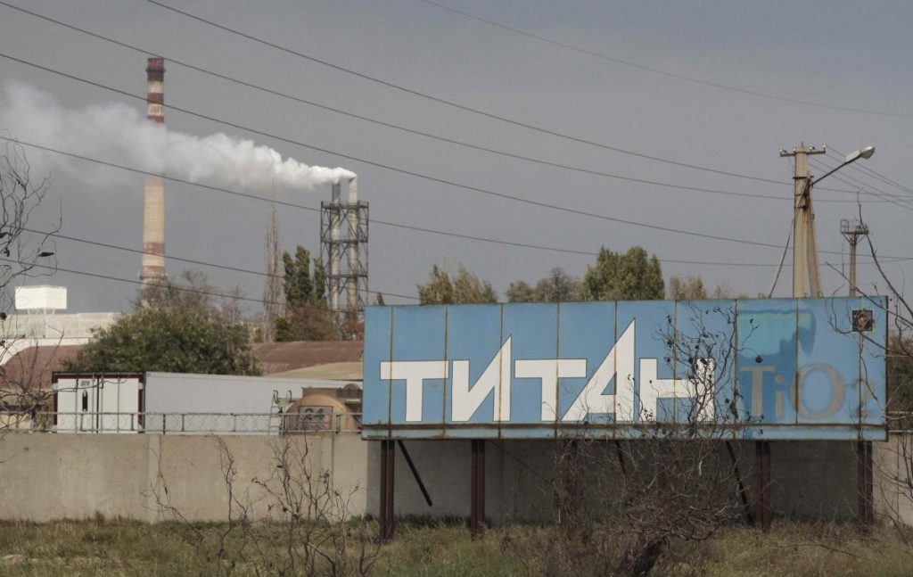 "Титан" качает воду из Херсонской области - представительство Порошенко в АРК 1