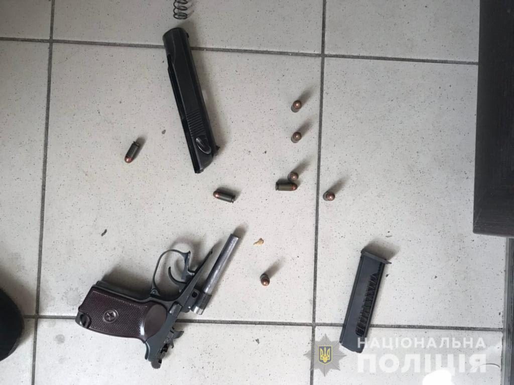 В Николаеве нашли убийцу 37-летнего горожанина. А при нем – пистолет из зоны ООС 3