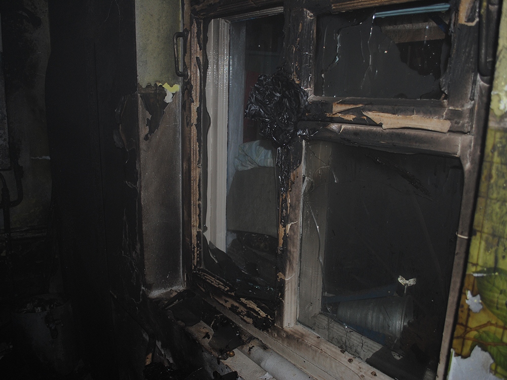 На пожарах в Николаеве удалось спасти троих детей 3