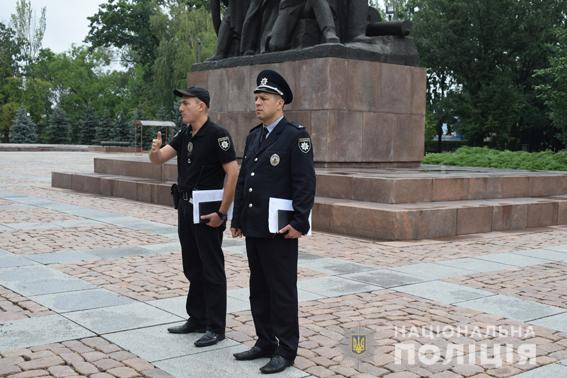 Патрулировать улицы Николаева вышли 120 полицейских и членов общественных формирований 5