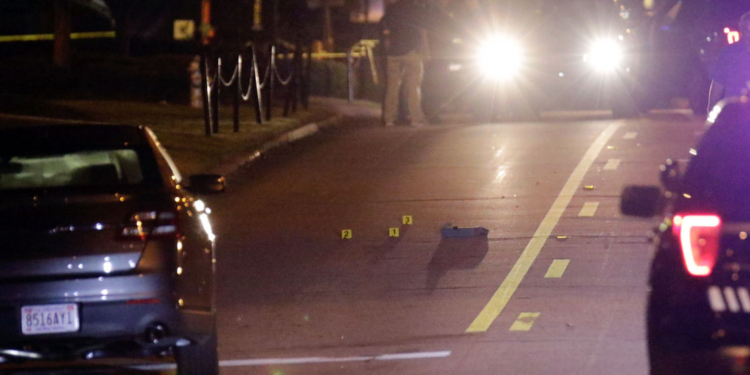 В США стреляли в McDonald’s: один убит, четверо ранены