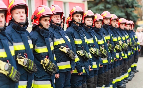 Из школы во Львове эвакуировали более 400 детей