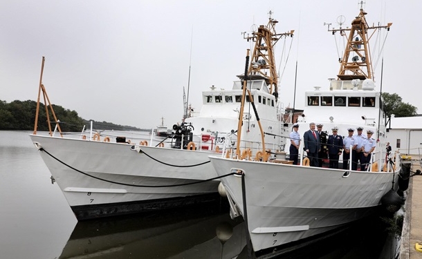 США передали Украине 2 патрульных катера. Но появятся в Одессе они только через год