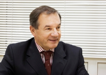 Мэр Глухова Мишель Терещенко не смог уйти в отставку из-за отсутствия кворума