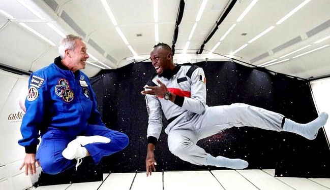 Усэйн Болт выиграл забег в невесомости. Теперь он самый быстрый человек на земле и в космосе