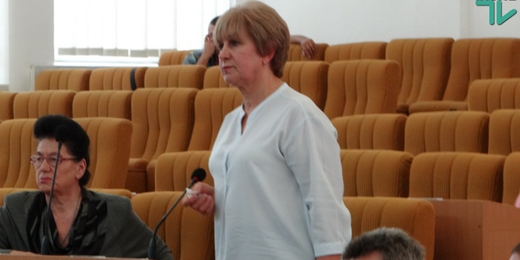 Золотая акция Демченко: Николаевский облсовет сумел проголосовать за обращение к КМУ по дорогам, только уговорив Татьяну Васильевну