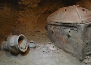 Крит хранит еще много загадок: на острове случайно нашли гробницу возрастом 3400 лет