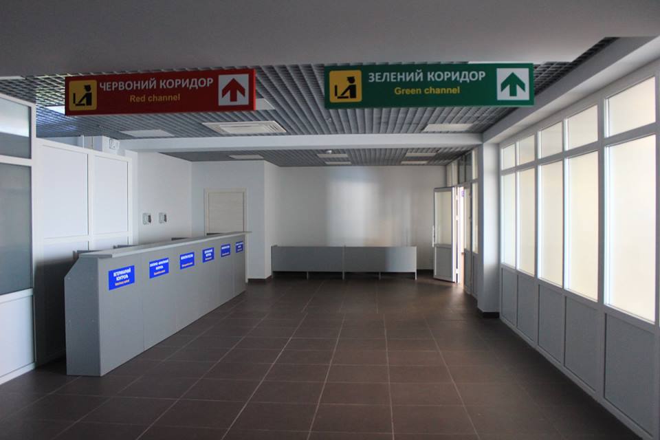 Еще неизвестно, когда полетим, но рабочие места таможенников в Николаевском аэропорту уже обустроены 7