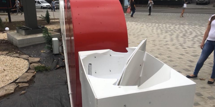 Не прошло и двух дней — в Николаеве разбили арт-пространство, подаренное ко Дню города