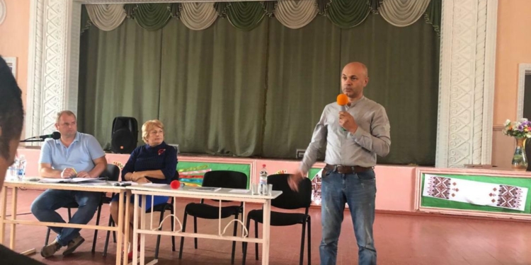 Жители Еланецкого района пригрозили перекрыть трассу Н-14 и закрыть детсады и школы