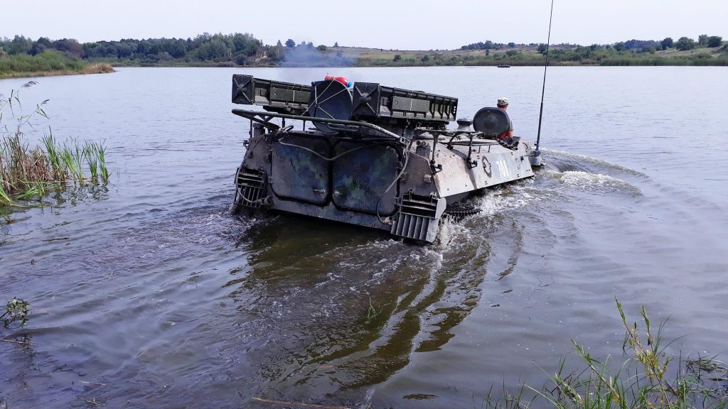 Марш, стрельбы и преодоления водной преграды. Николаевские десантники выиграли конкурс на лучший зенитно-ракетный взвод 12