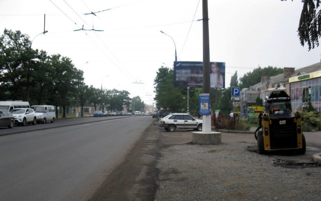 У Сенкевича взялись за ремонт асфальта на Богоявленском проспекте 5