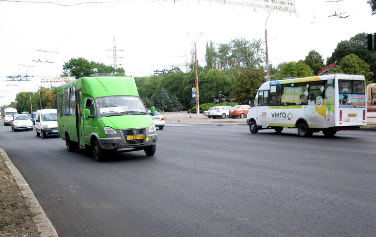 У Сенкевича взялись за ремонт асфальта на Богоявленском проспекте